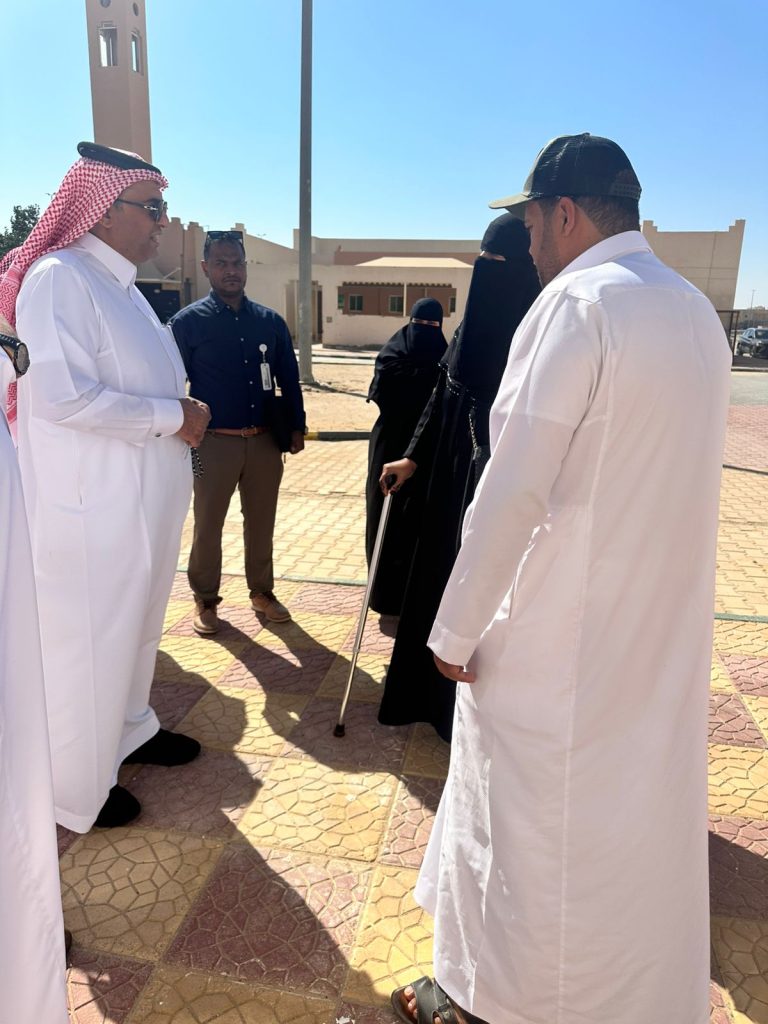 زيارة مؤسسة الملك عبدالله بن عبدالعزيز لوالديه للإسكان التنموي لعدد من المستفيدين في محافظة القريات